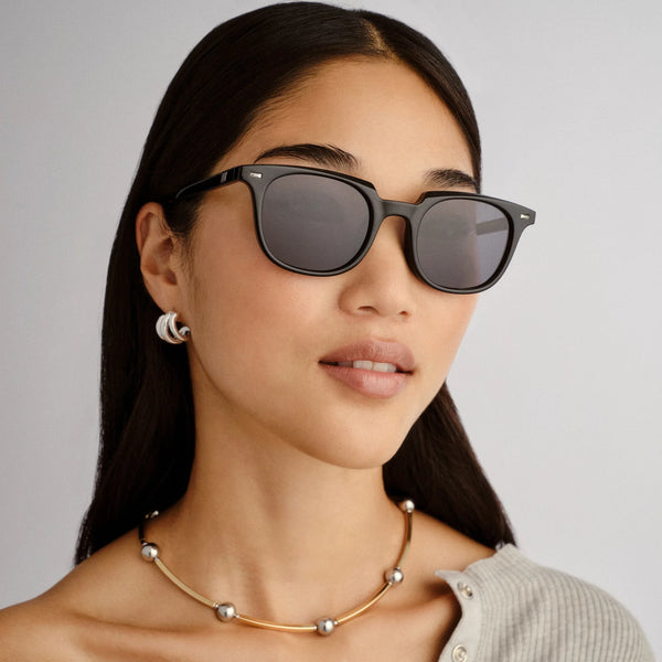 LE SPECS Unisex Le Resolu Black Round Sunglasses