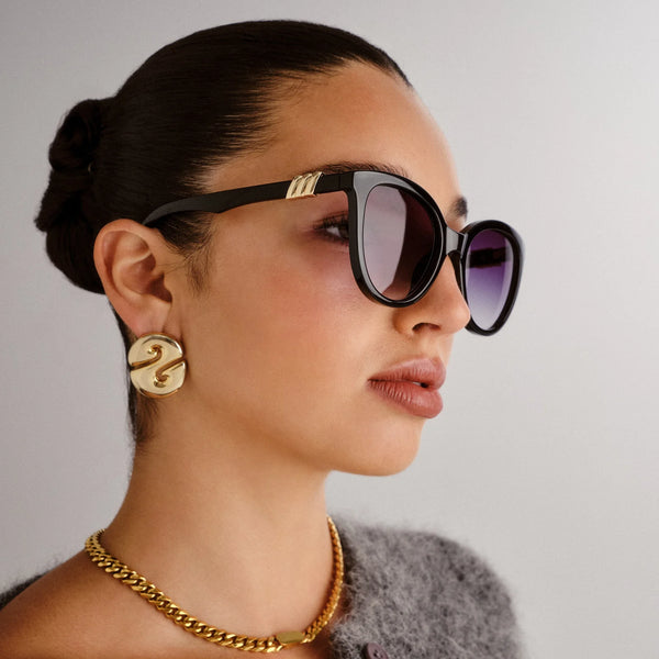 LE SPECS Women The Muse Black Round Sunglasses