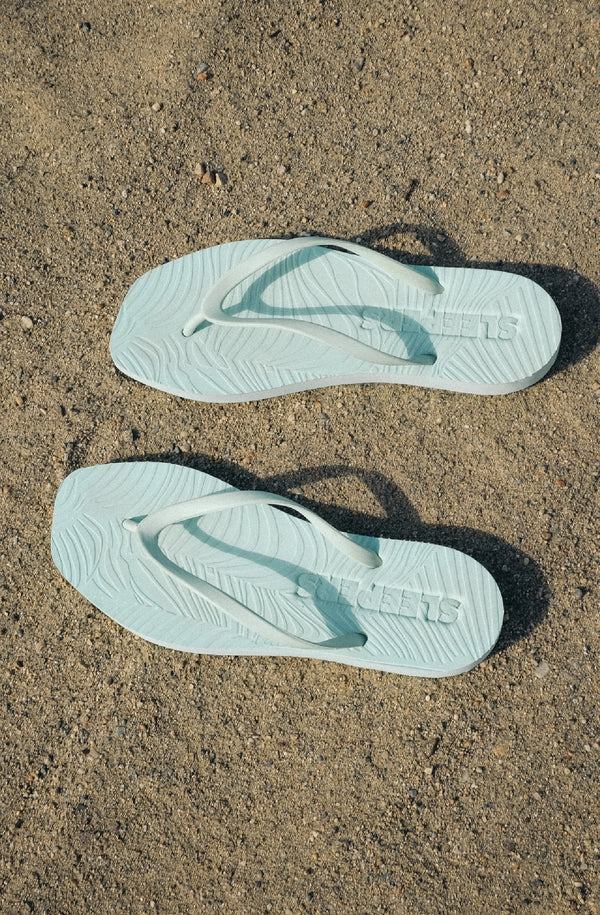 SLEEPERS Women Tapered Mint Flip Flops