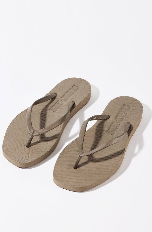 SLEEPERS Women Tapered Sand Flip Flops