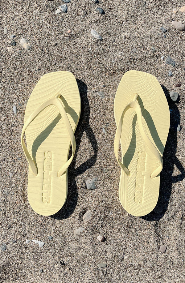 SLEEPERS Women Tapered Mellow Yellow Flip Flops