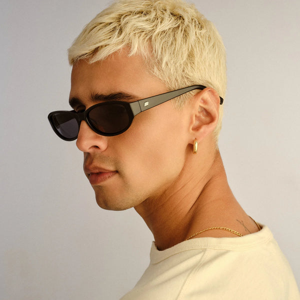 LE SPECS Unisex Don't Cha Black Oval Sunglasses